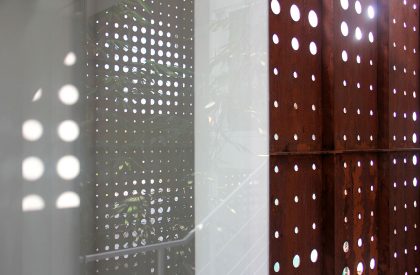 The Breathing Wall Residence | LIJO.RENY.architects