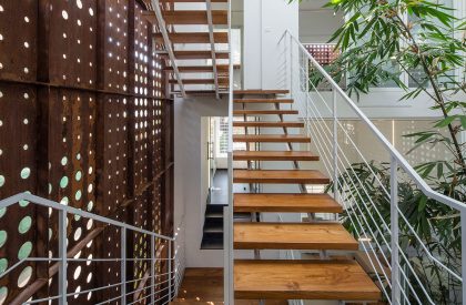 The Breathing Wall Residence | LIJO.RENY.architects