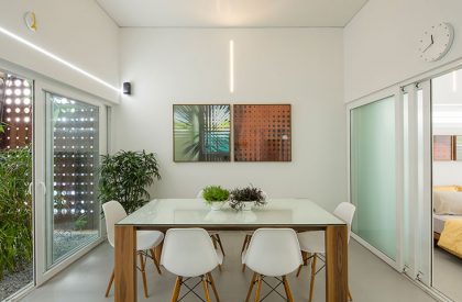 The Breathing Wall Residence | LIJO.RENY.architects