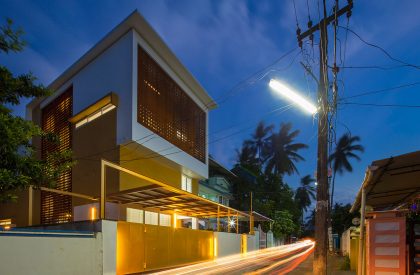 The Breathing Wall Residence | LIJO.RENY.architects