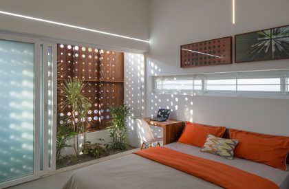 The Breathing Wall Residence | LIJO.RENY.architects