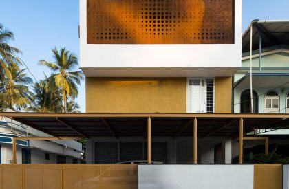 The Breathing Wall Residence | LIJO.RENY.architects