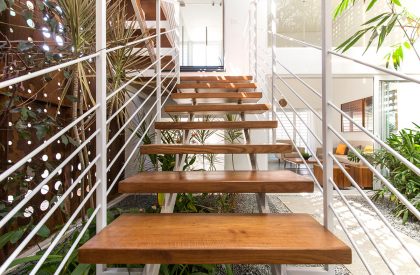 The Breathing Wall Residence | LIJO.RENY.architects