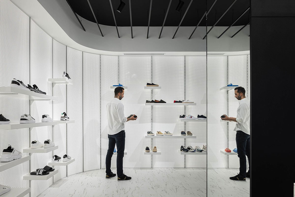 Walk With Me Store | REM’A