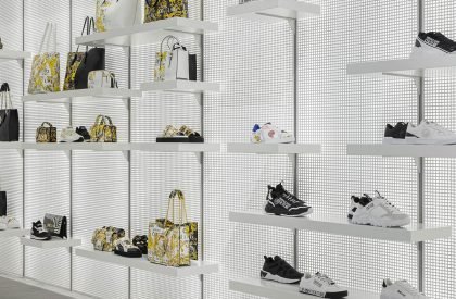 Walk With Me Store | REM’A