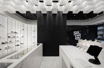 Walk With Me Store | REM’A