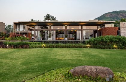 Blurring the Boundaries : Weekend Home at Maale | Studio Roots