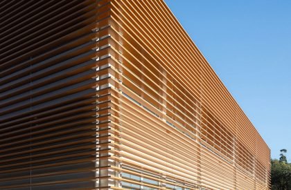 Oropol Industrial Unit | Em Paralelo