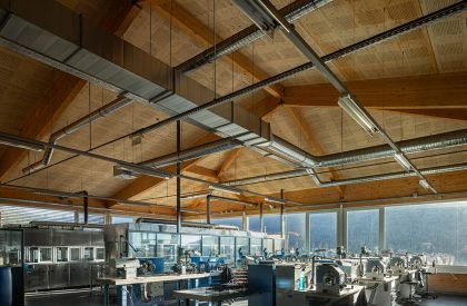 Oropol Industrial Unit | Em Paralelo