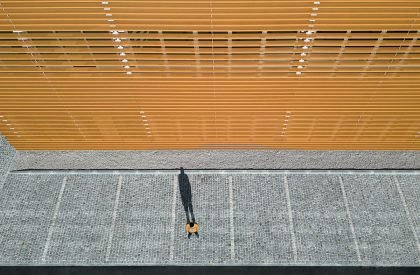 Oropol Industrial Unit | Em Paralelo