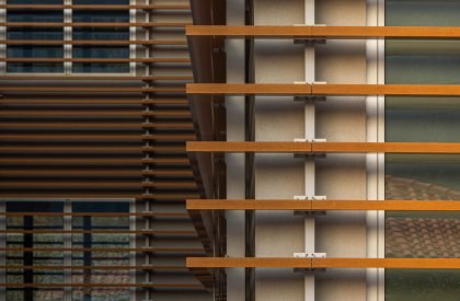 Oropol Industrial Unit | Em Paralelo