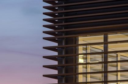 Oropol Industrial Unit | Em Paralelo