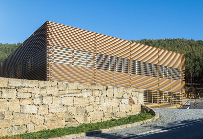 Oropol Industrial Unit | Em Paralelo