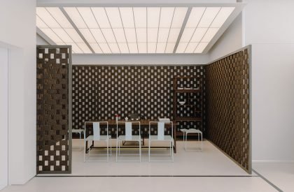 Shang XIA Shenzhen Bay Rail In Boutique | Say Architects