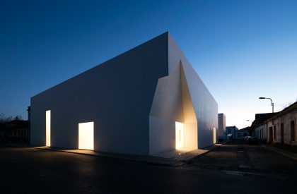Meeting Centre in Grândola | Aires Mateus