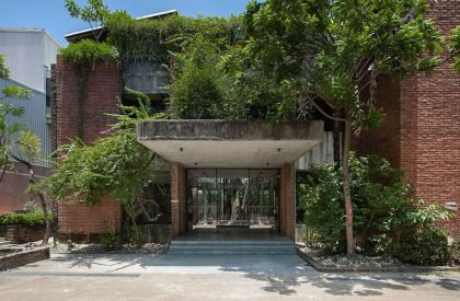 Charuta Factory Office | Roofliners_Studio of Architecture