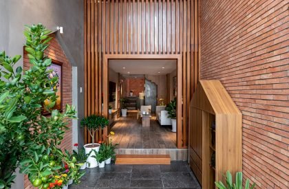 House 3.5 x 17 | Story Architecture