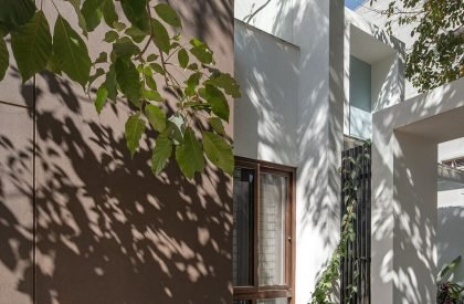 House With Two Courts | Shuonya Nava Designs