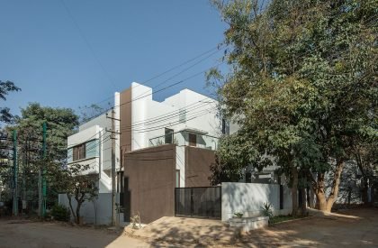 House With Two Courts | Shuonya Nava Designs