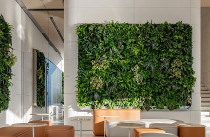 Huawei Flagship Store Beijing | Superimpose Architecture