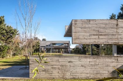 Torcuato House Pavilion | Besonías Almeida arquitectos