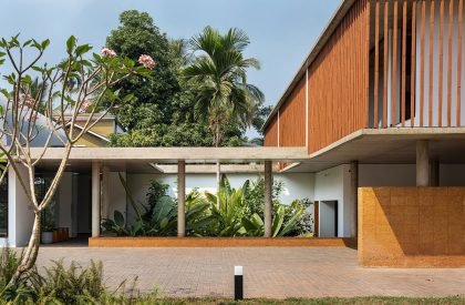 The Stoic Wall Residence | LIJO.RENY.architects