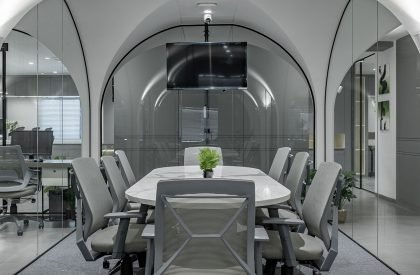 The White Curve Vault | Mayin Architecture Studio