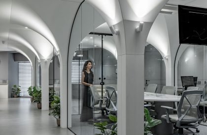 The White Curve Vault | Mayin Architecture Studio