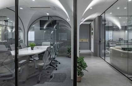 The White Curve Vault | Mayin Architecture Studio