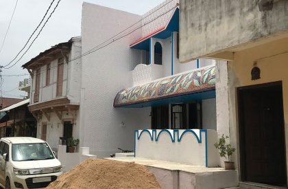 Apdu Gaam nu Ghar | Doro