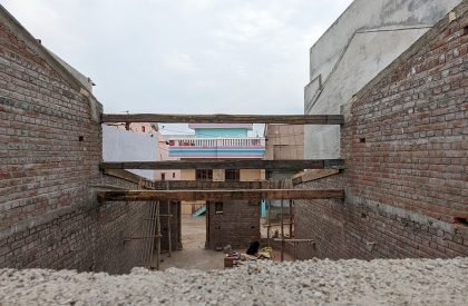 Apdu Gaam nu Ghar | Doro