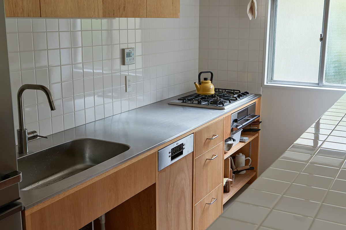 Hayama Apartment | Roovice