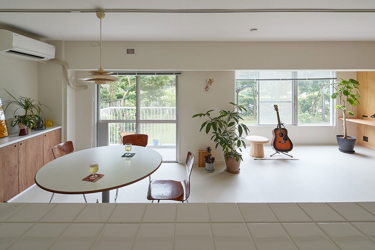 Hayama Apartment | Roovice
