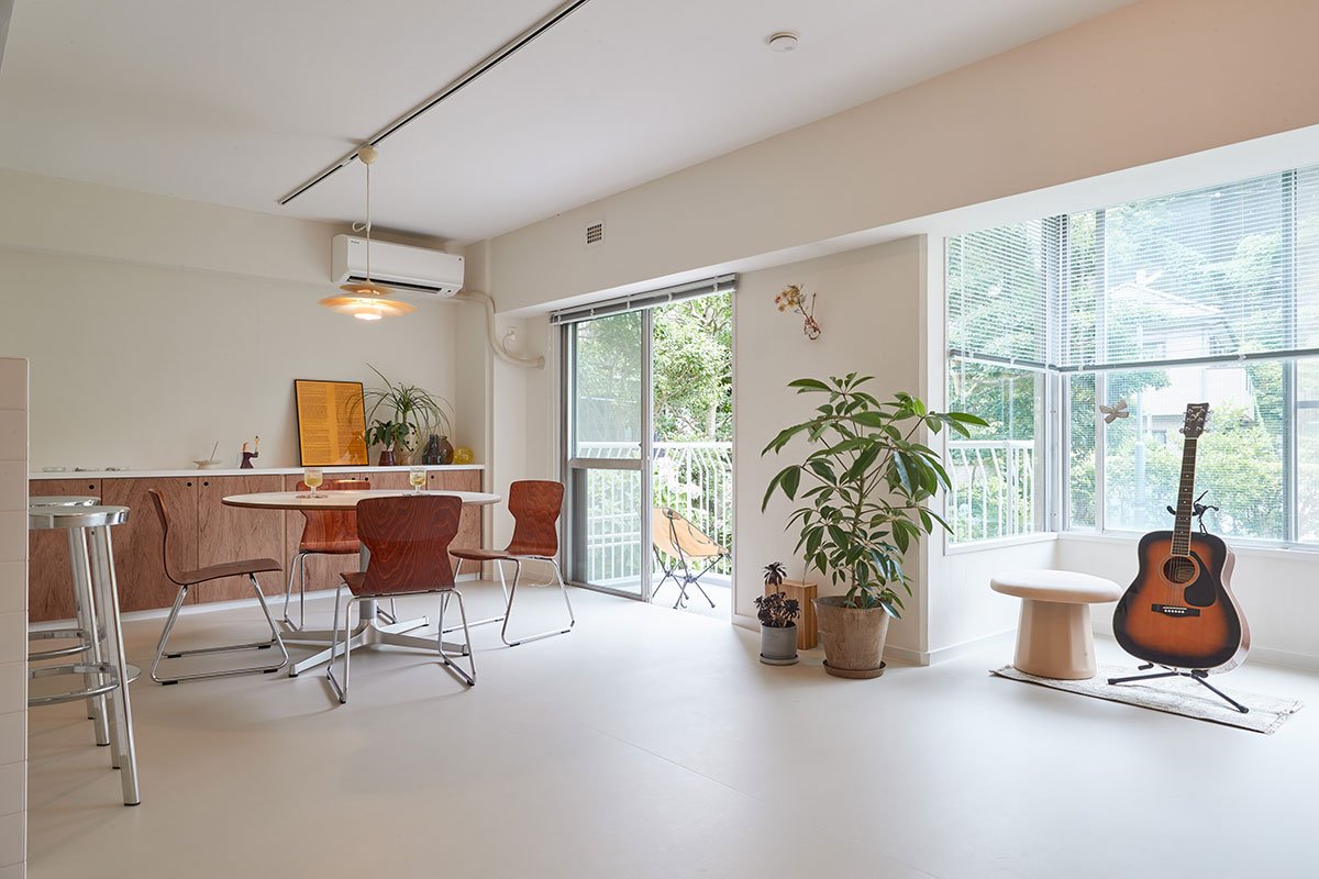 Hayama Apartment | Roovice