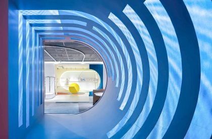 ON/OFF Fashion Store | SLT Design