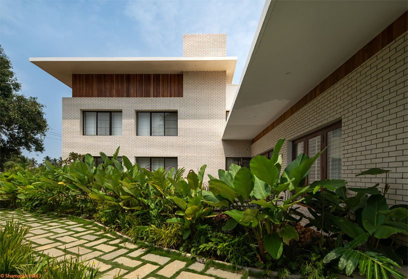 The Modern Pastoral House | Sudaiva Studio
