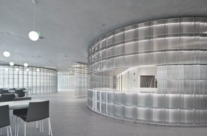 Winding frames of light | HCCH Studio