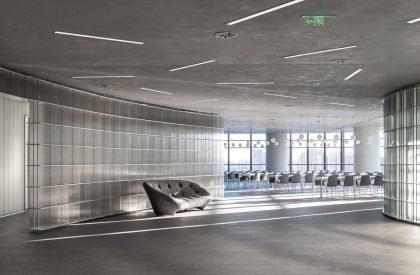 Winding frames of light | HCCH Studio