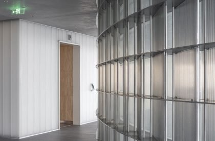 Winding frames of light | HCCH Studio