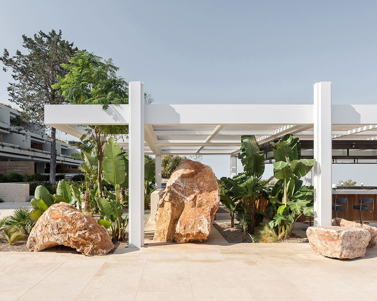 Helios & Taverna37 | K-Studio