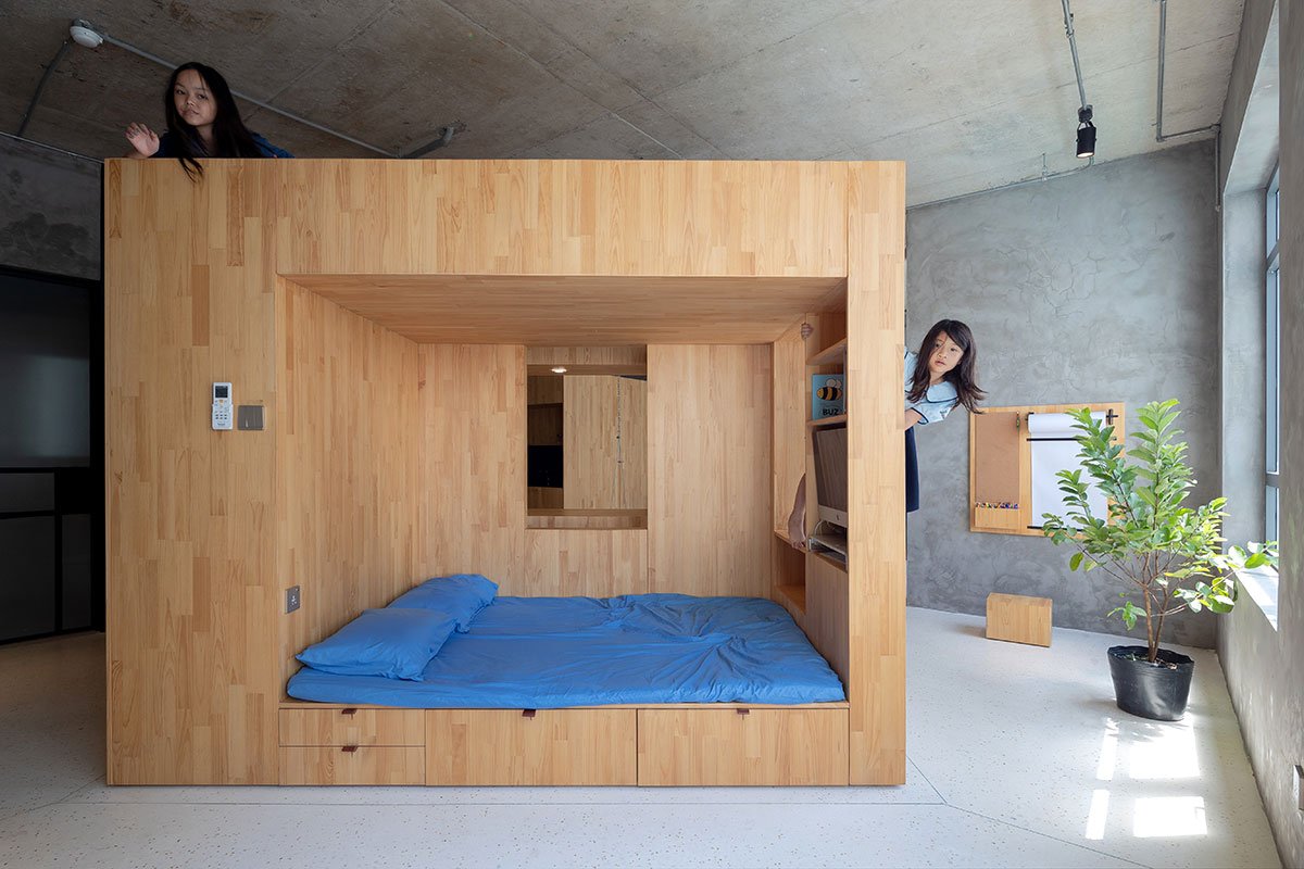 Happy Box | Tropical Space