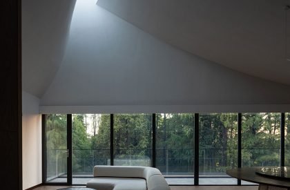 Redwood Tribe Shared Restaurant in Hongqiyang Village | y.ad studio