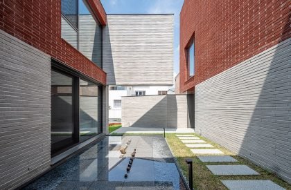 Upper wall, Low wall | KODE Architects