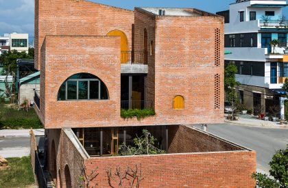 Cuckoo House | Tropical Space