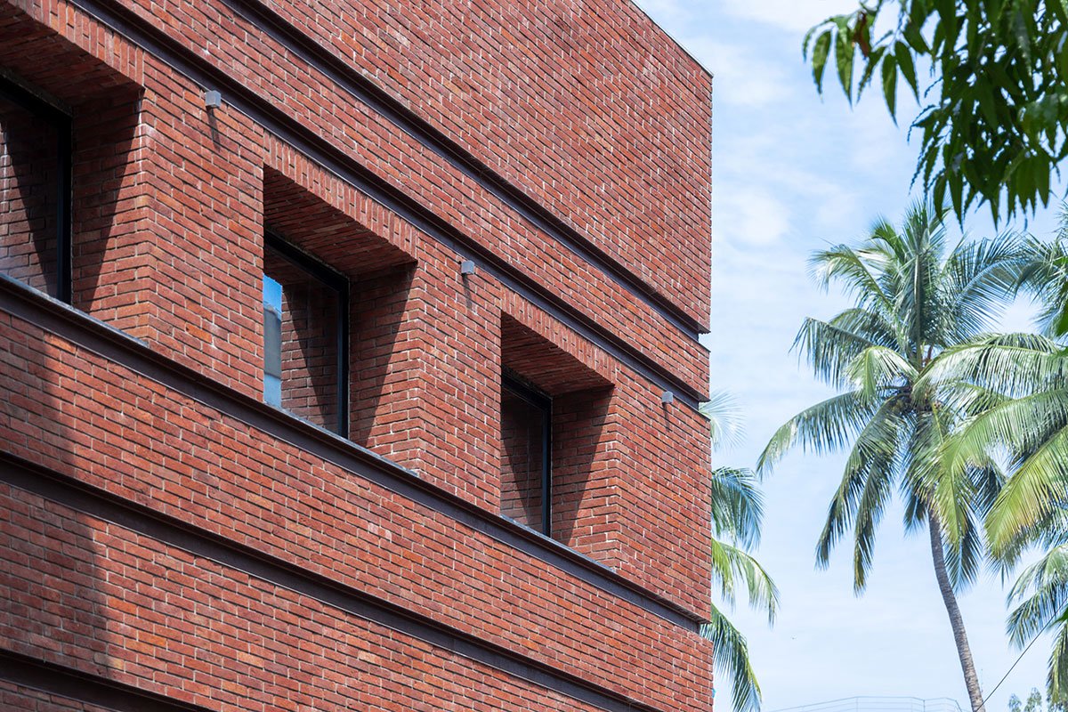 D10 | Studio Saransh