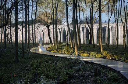 Emerald Screen Pergola | Wutopia Lab