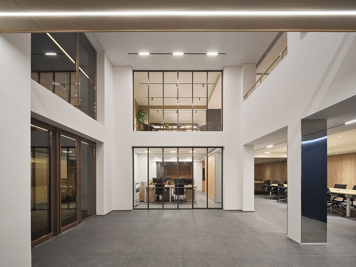 Office Villa Renovation in FFC | HCCH Studio