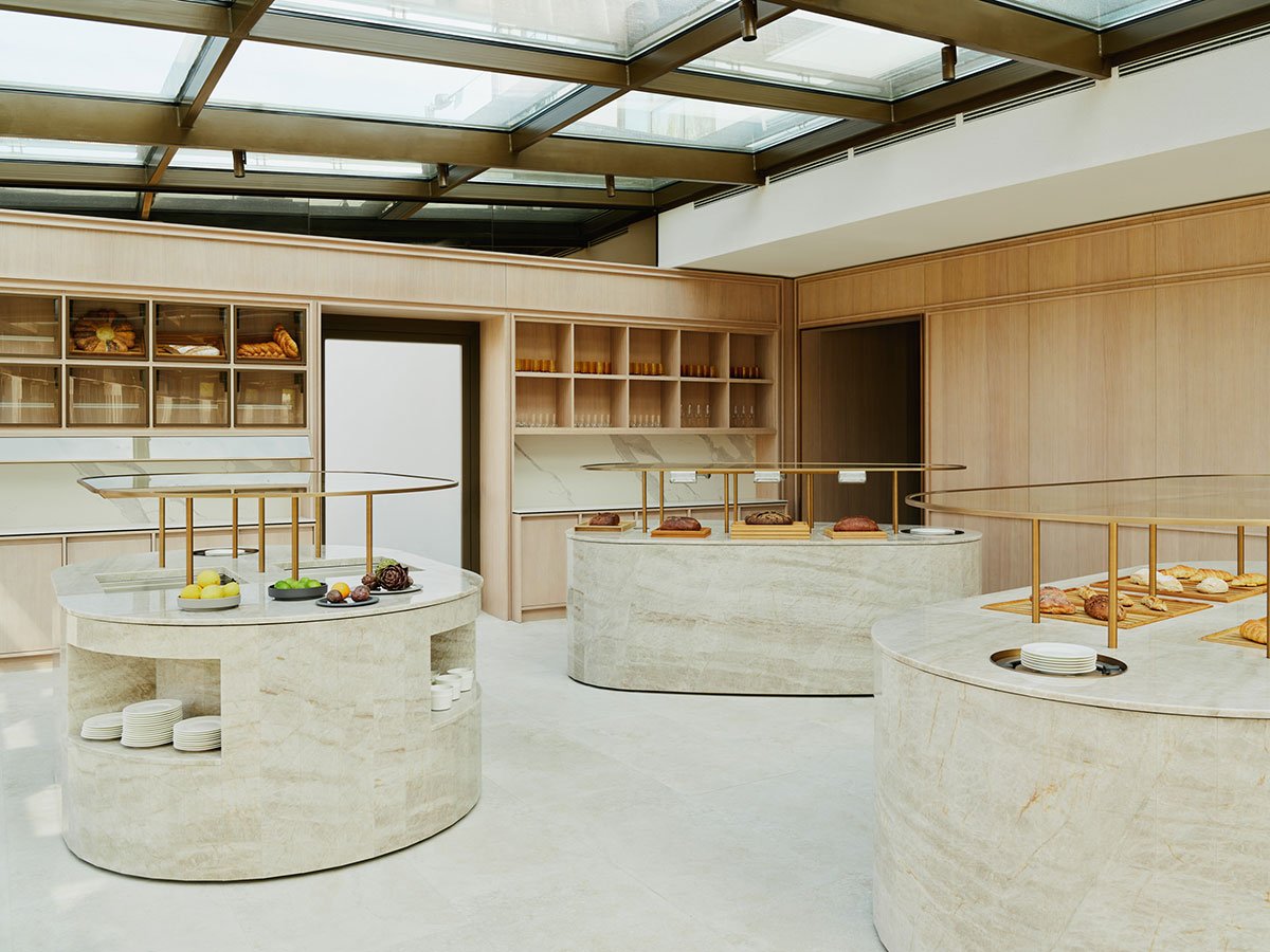 Ritz-Carlton AURA Restaurant | HENN