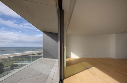 Seashore Building | Atelier d’Arquitectura Lopes da Costa