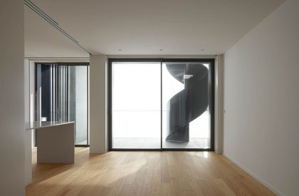 Seashore Building | Atelier d’Arquitectura Lopes da Costa